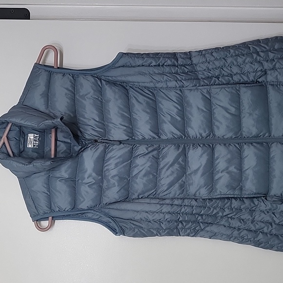 32 Degrees Lightweight puffy vest. Size Medium - Picture 1 of 5
